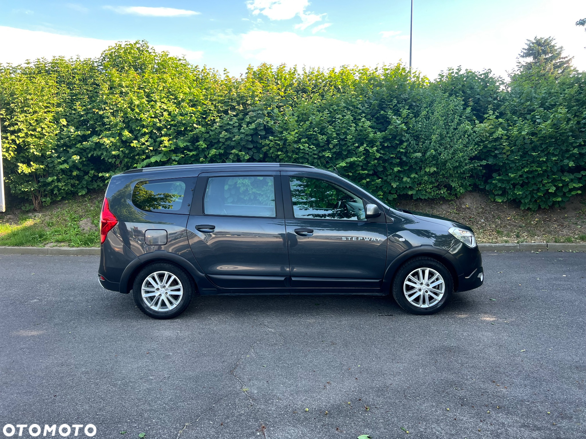 Dacia Lodgy 1.5 Blue dCi Stepway S&S EU6d - 5