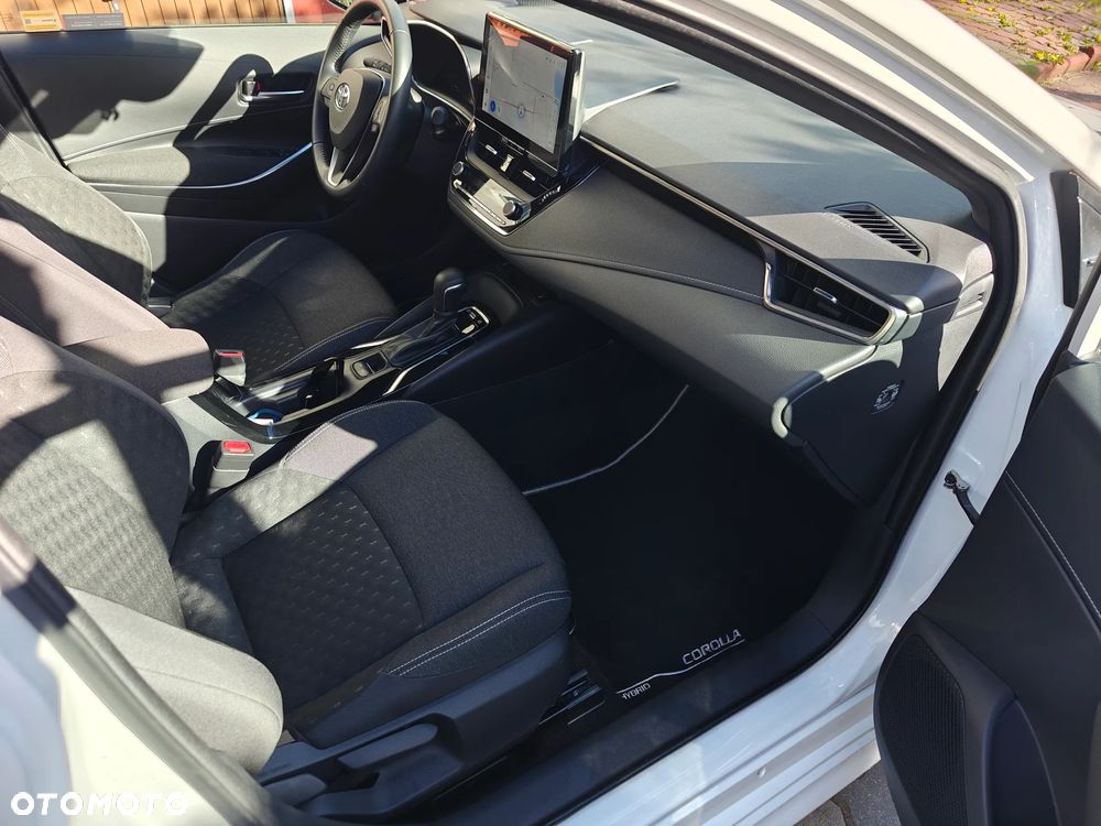 Toyota Corolla 1.8 Hybrid Comfort - 11