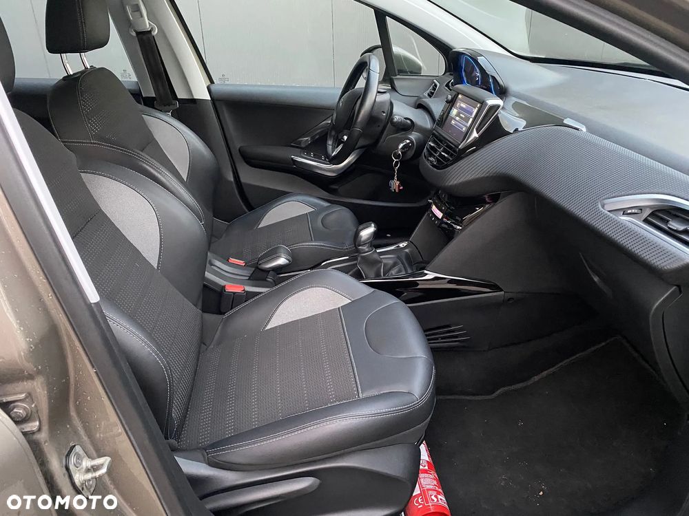 Peugeot 2008 PureTech 82 Active - 14