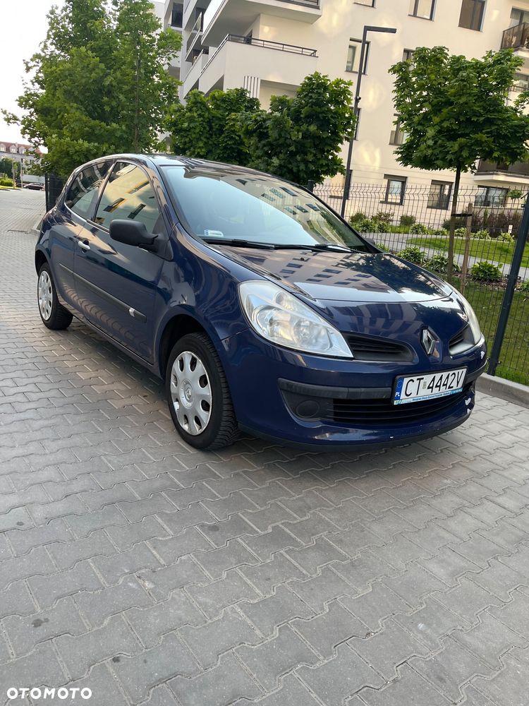 Renault Clio - 1