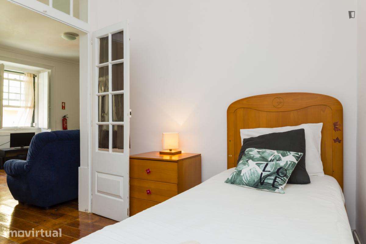 Apartamento com 2 quartos - localizado em São Bento Lisbon - Grande imagem: 2/12