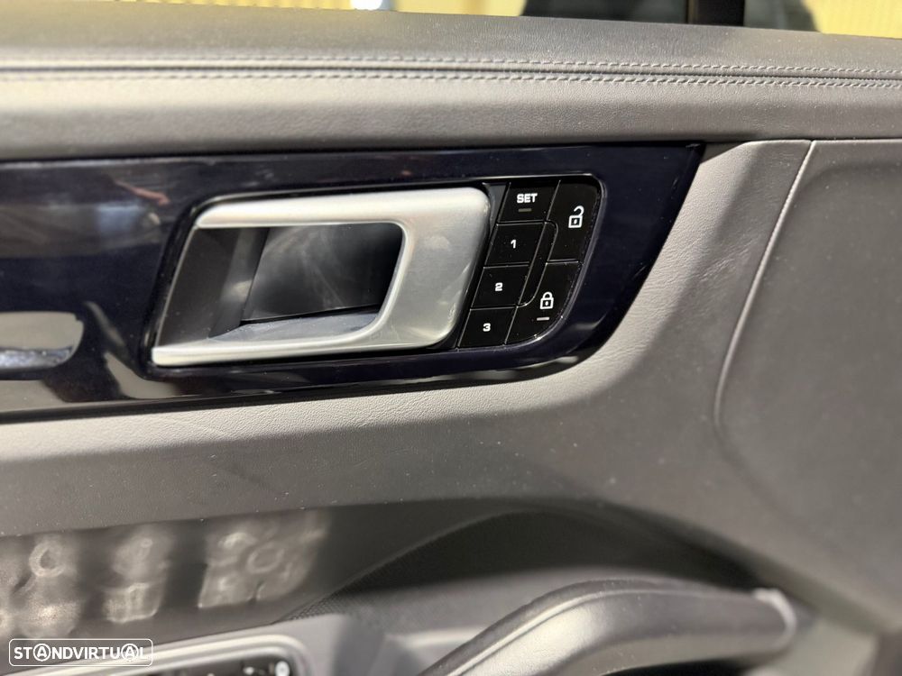 Porsche Cayenne E-Hybrid - 34