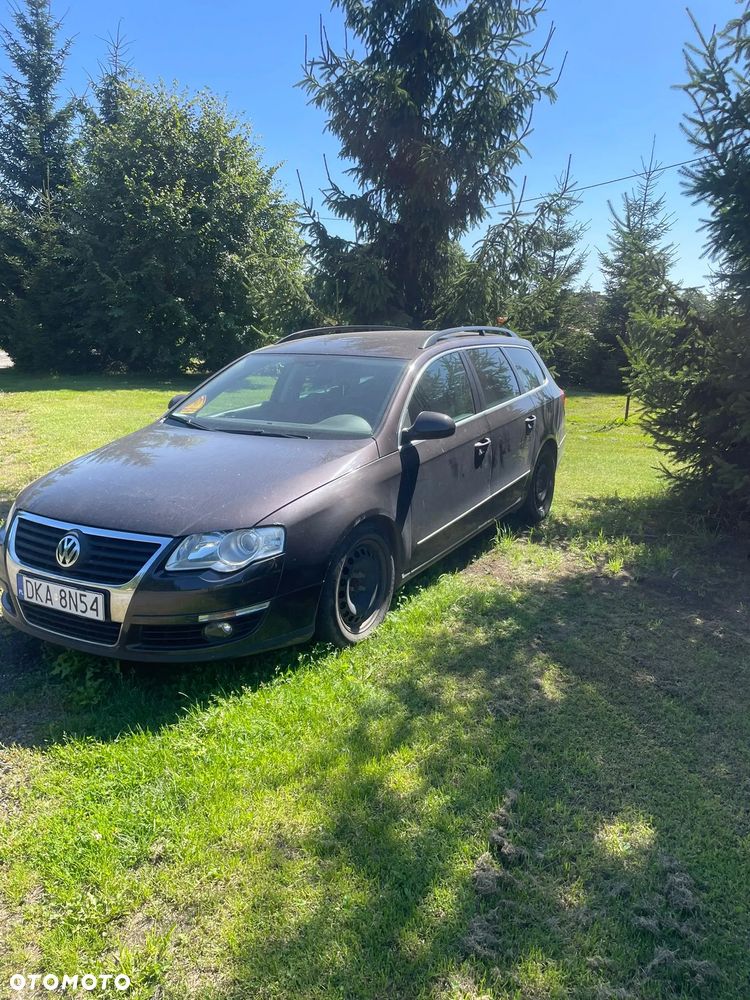 Volkswagen Passat - 2