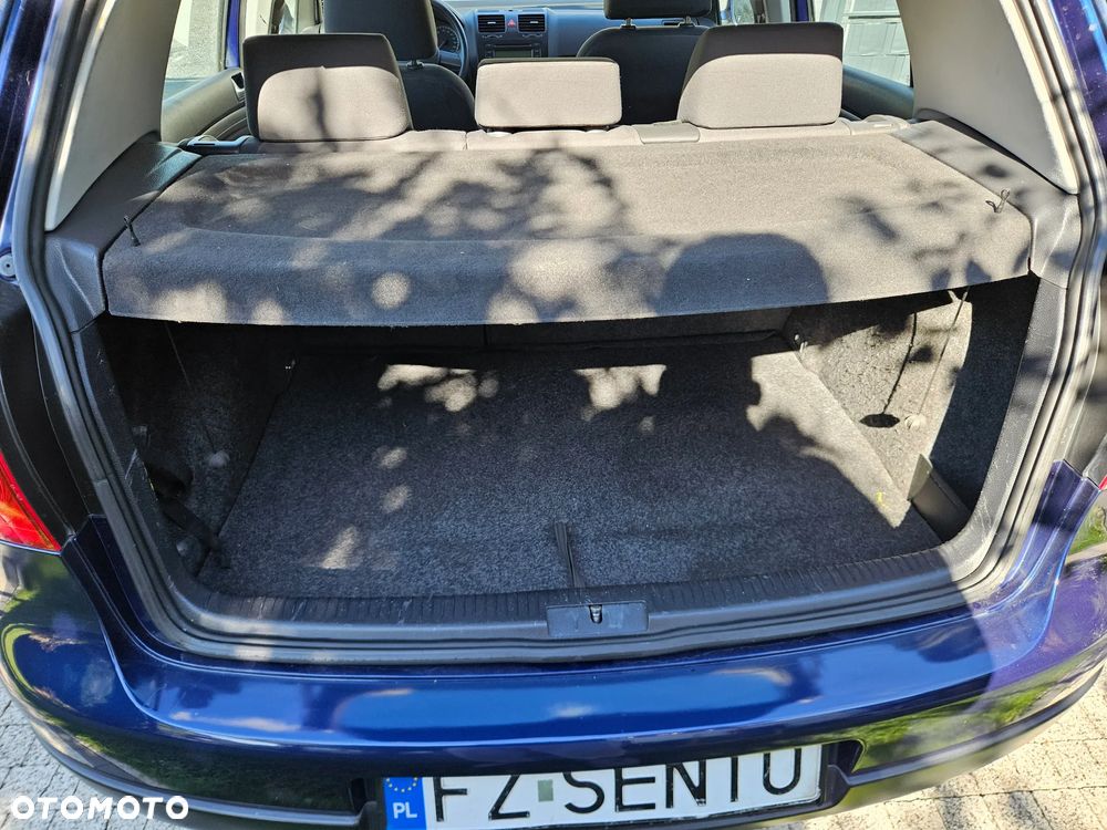 Volkswagen Golf 1.4 Comfortline - 12