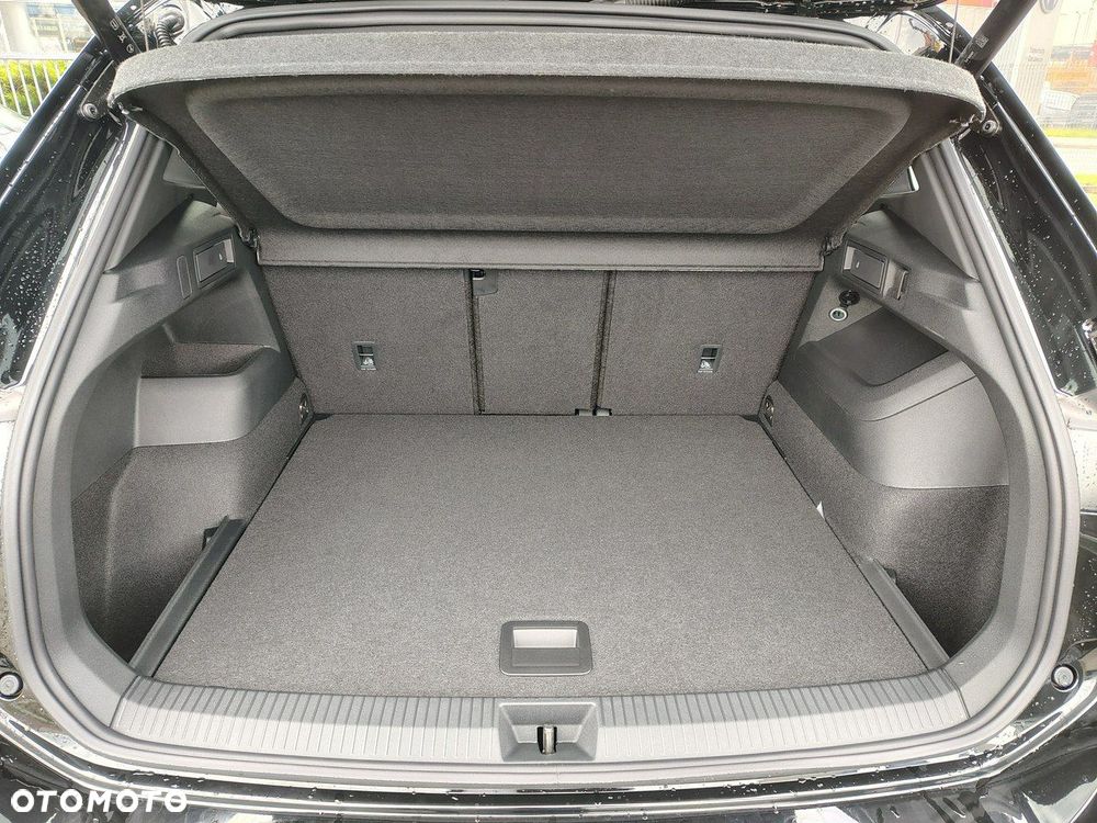 Volkswagen Tiguan - 12