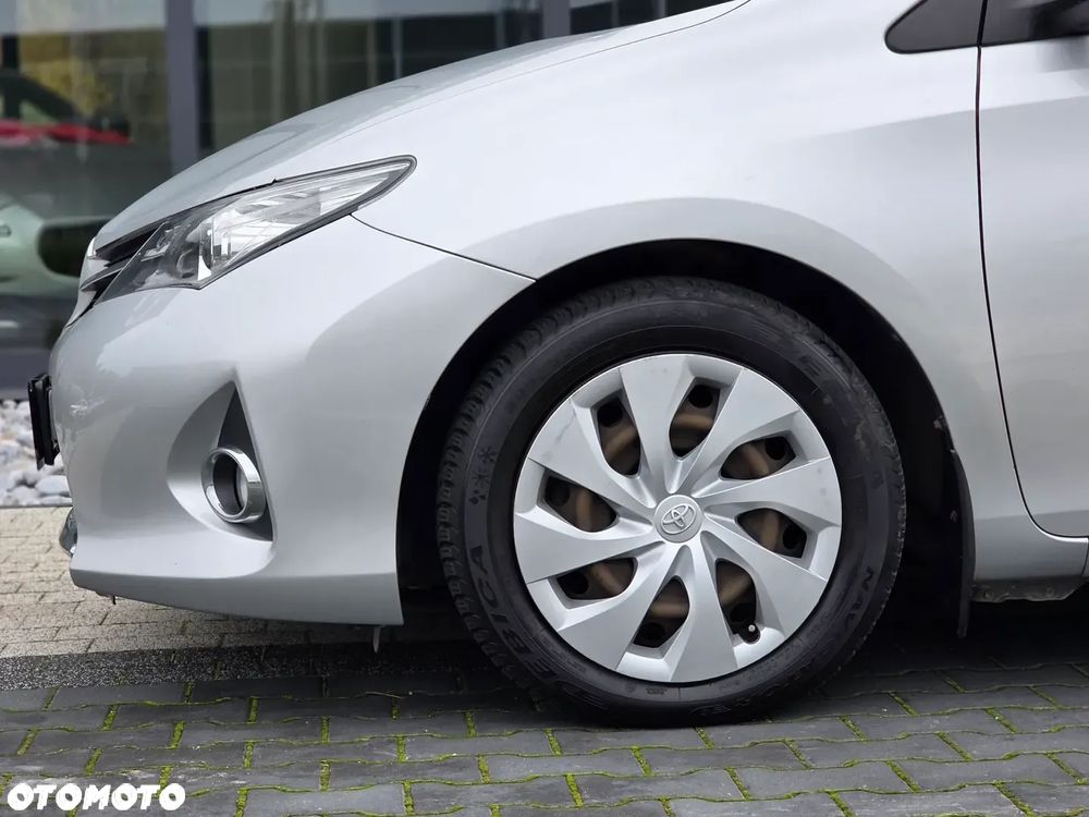Toyota Auris 2.0 D-4D Prestige - 12