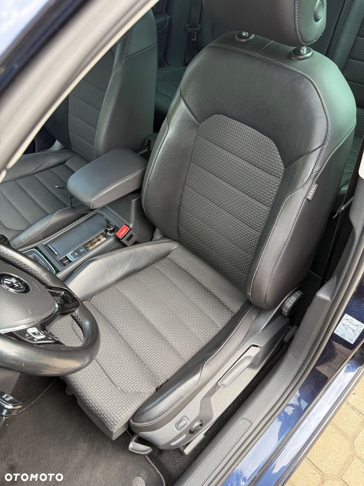 Volkswagen Golf 1.4 TSI BMT ACT Highline - 21