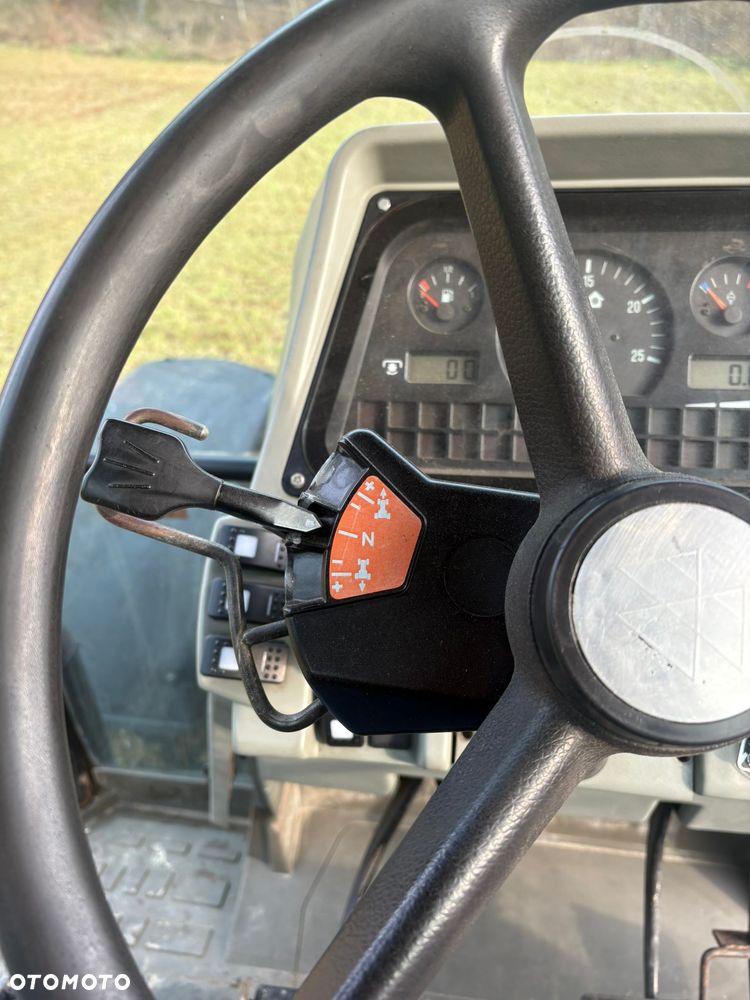 Massey Ferguson 8210 - 5