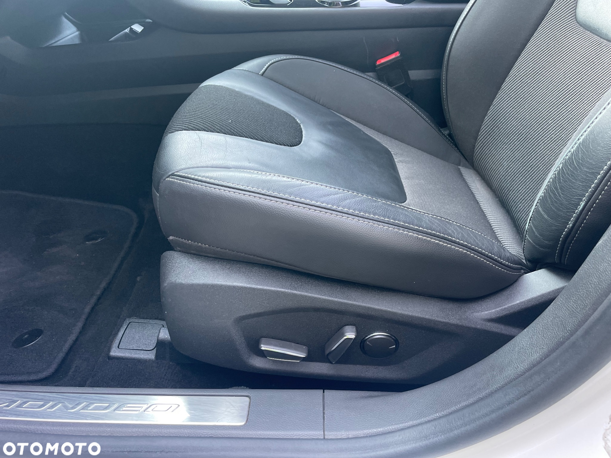 Ford Mondeo 2.0 TDCi ST-Line 4WD PowerShift - 25