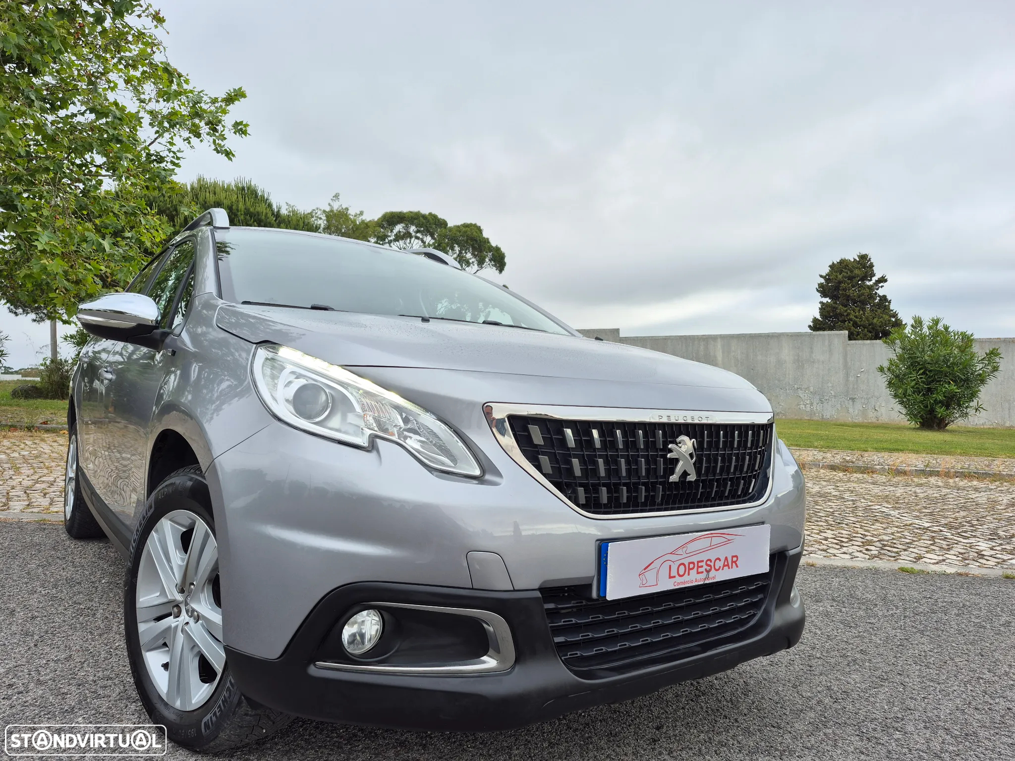 Peugeot 2008 1.2 PureTech Style - 3