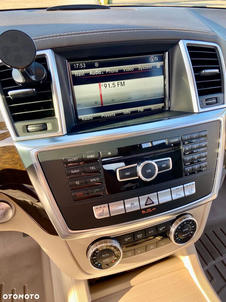 Mercedes-Benz GL 350 BlueTEC 4-Matic - 13