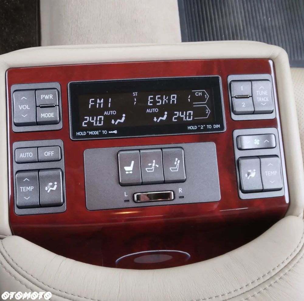 Lexus LS 460 Prestige - 32