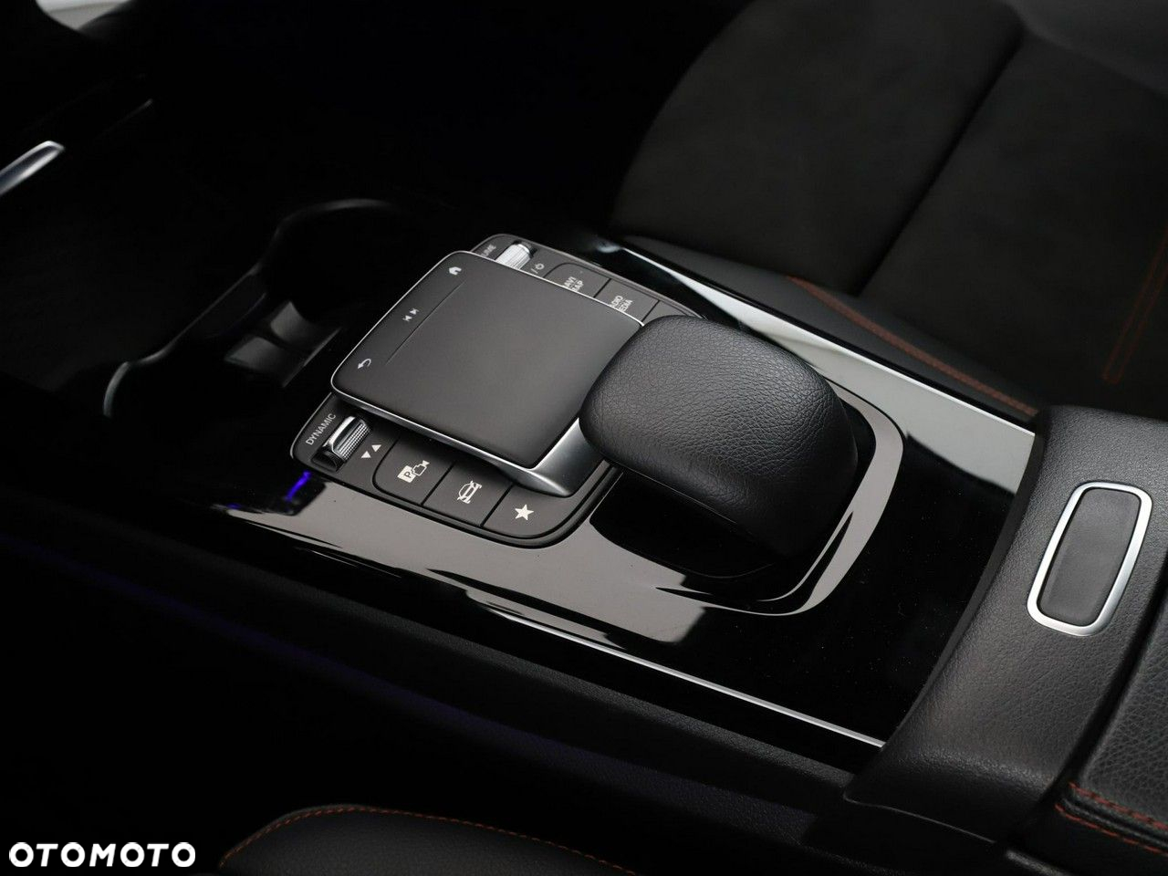 Mercedes-Benz Klasa A 250 e 8G-DCT AMG Line - 31