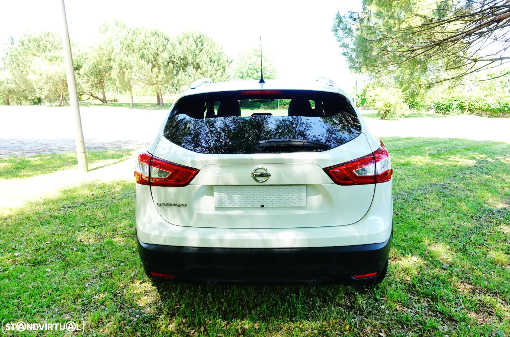 Nissan Qashqai 1.6 dCi N-Connecta 18 - 23