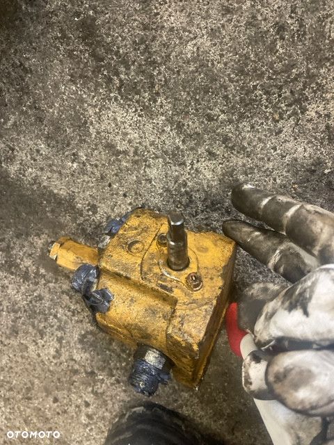 JCB 3cx 4cx rozdzielacz wysuwu ramienia - 4