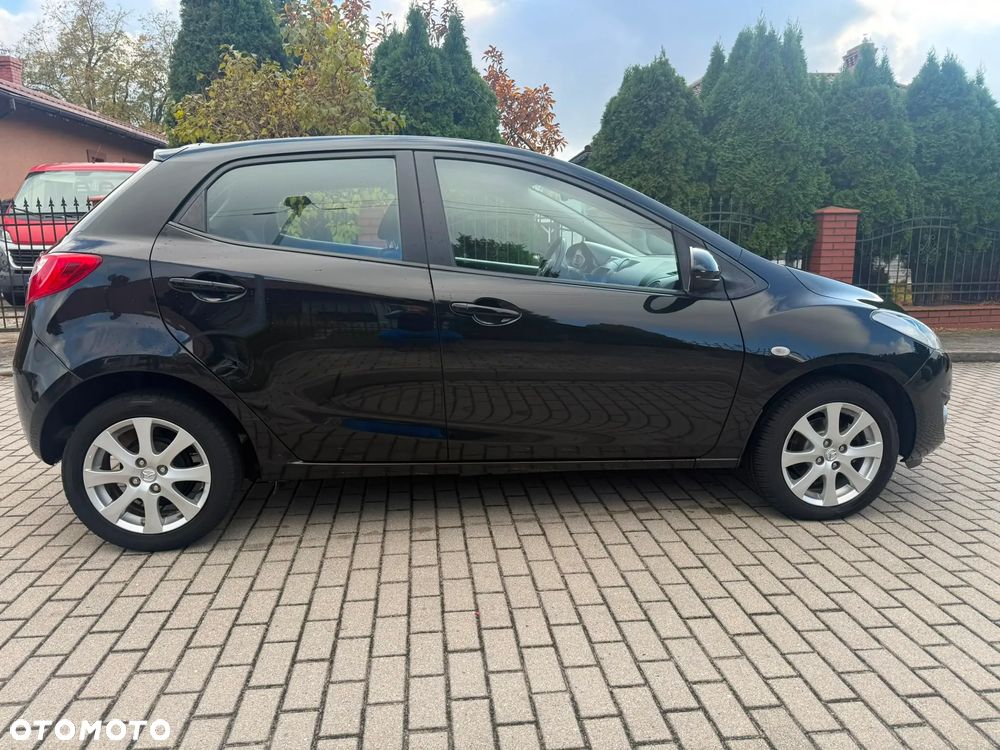 Mazda 2 - 5