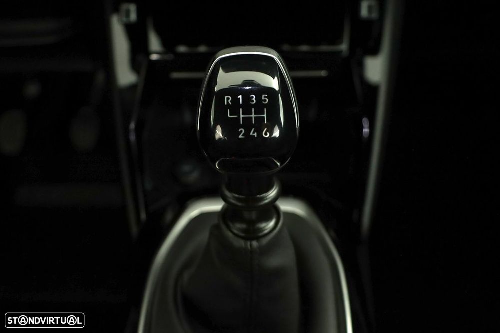 Peugeot 2008 1.2 PureTech Allure - 13