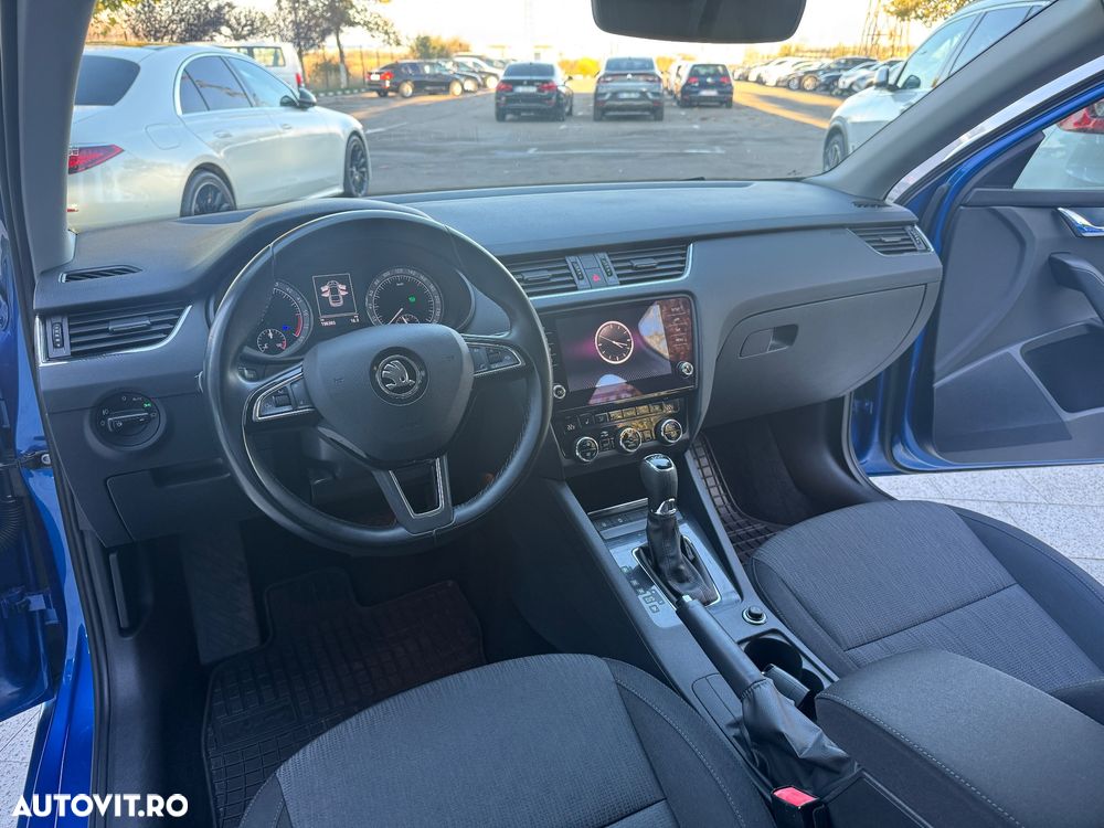 Skoda Octavia 2.0 TDI DSG Ambition - 5