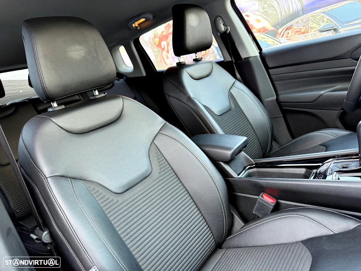 Jeep Compass - 26