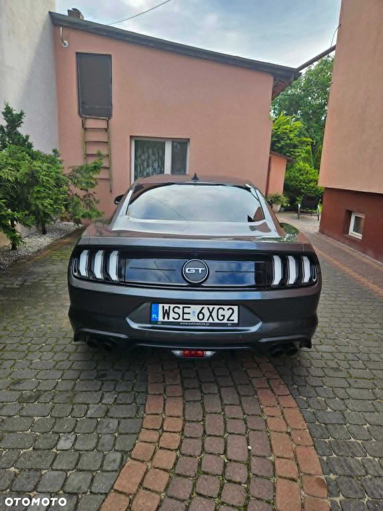 Ford Mustang - 5