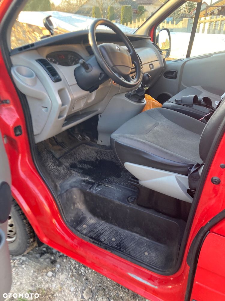Renault Trafic - 10