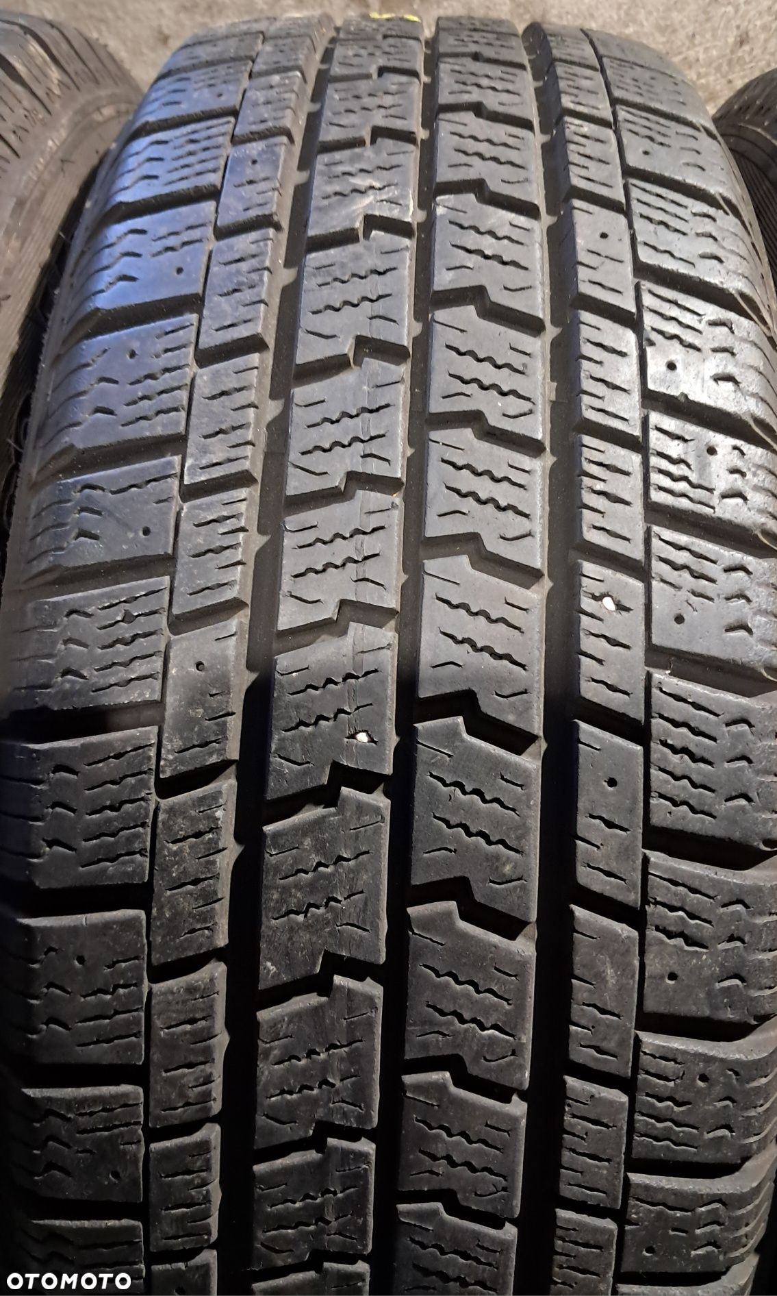 215/65R16C 109/107T Goodyear cargo ultraGrip - 5