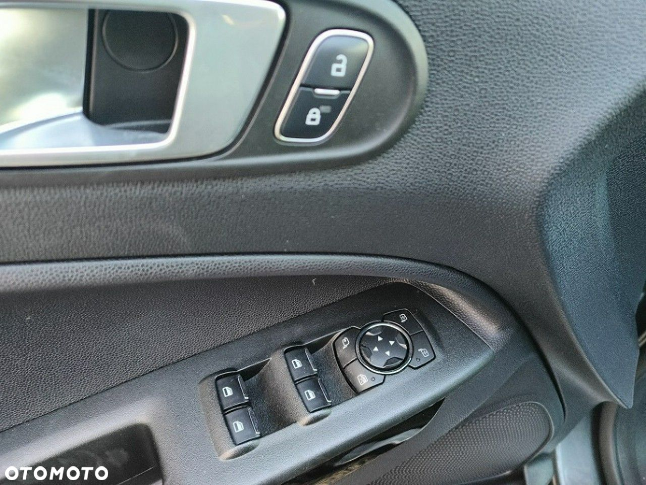 Ford EcoSport - 15