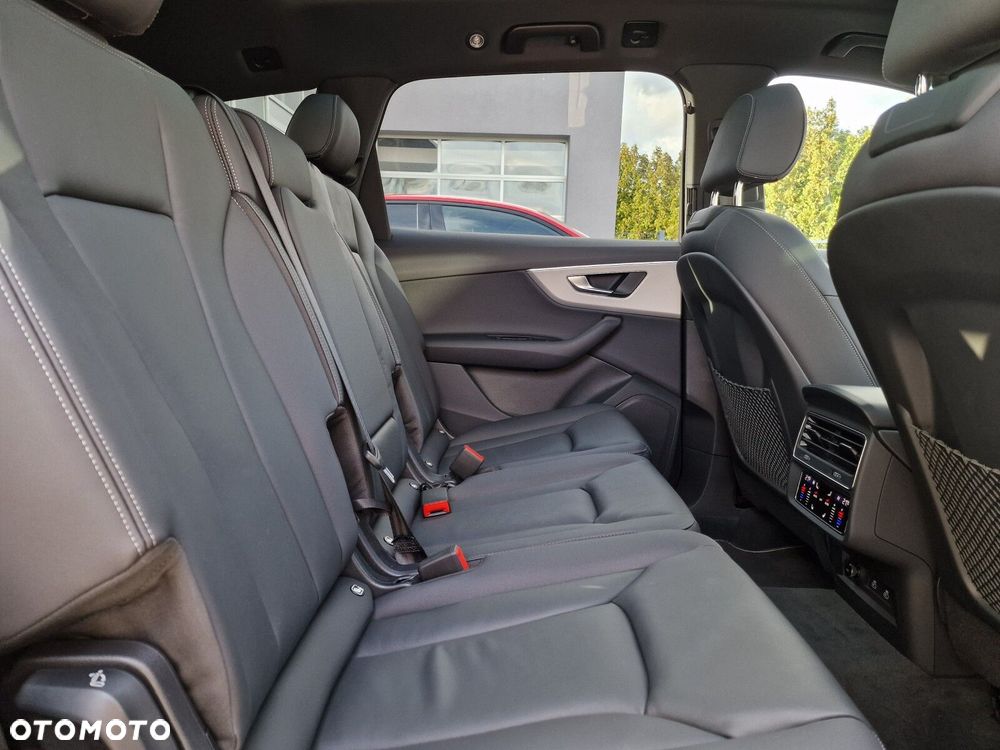 Audi Q7 - 15