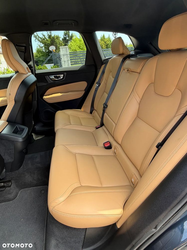 Volvo XC 60 B5 B AWD Inscription - 8
