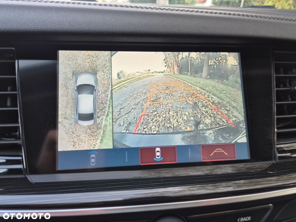 Opel Insignia Sports Tourer 2.0 BiTurbo Diesel 4x4 Business Innovation - 26