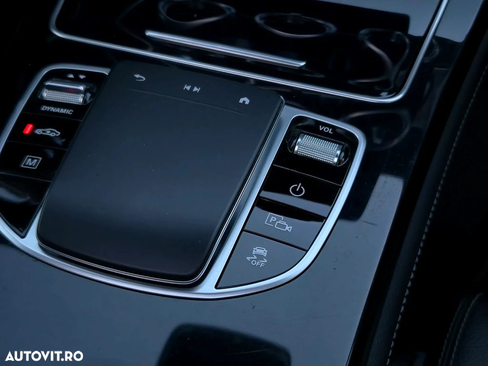 Mercedes-Benz GLC 300 e 4Matic 9G-TRONIC Edition AMG Line - 23