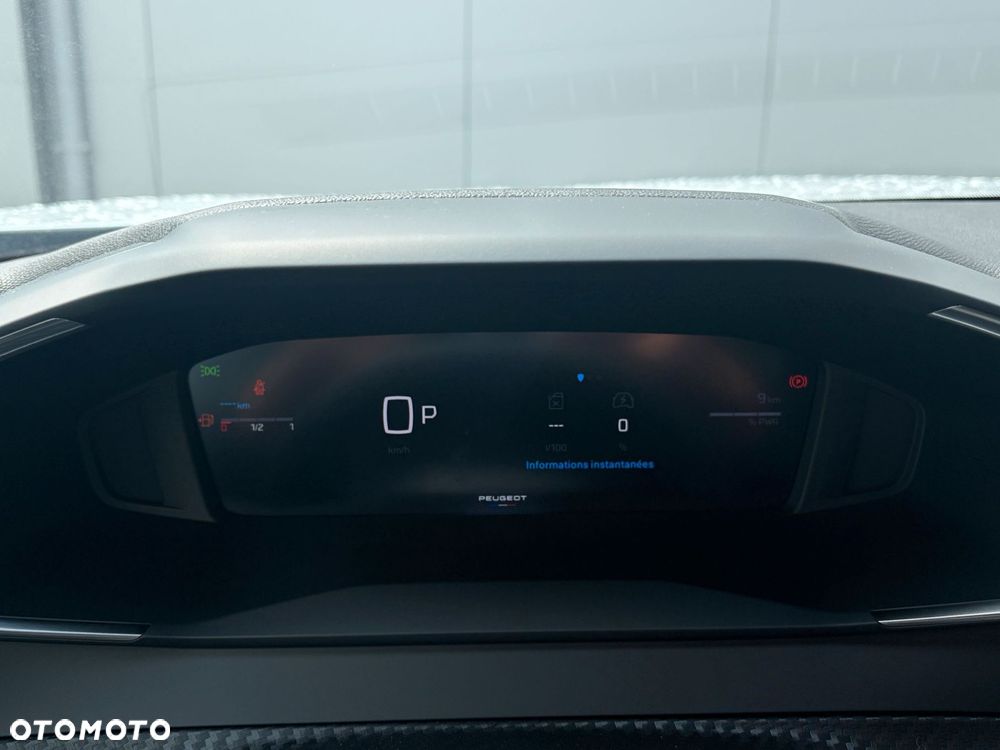 Peugeot 2008 PureTech mHEV Allure e-DCS6 - 15