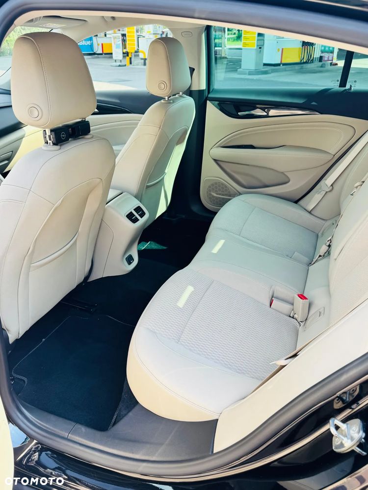 Opel Insignia CT 2.0 CDTI Exclusive S&S - 9