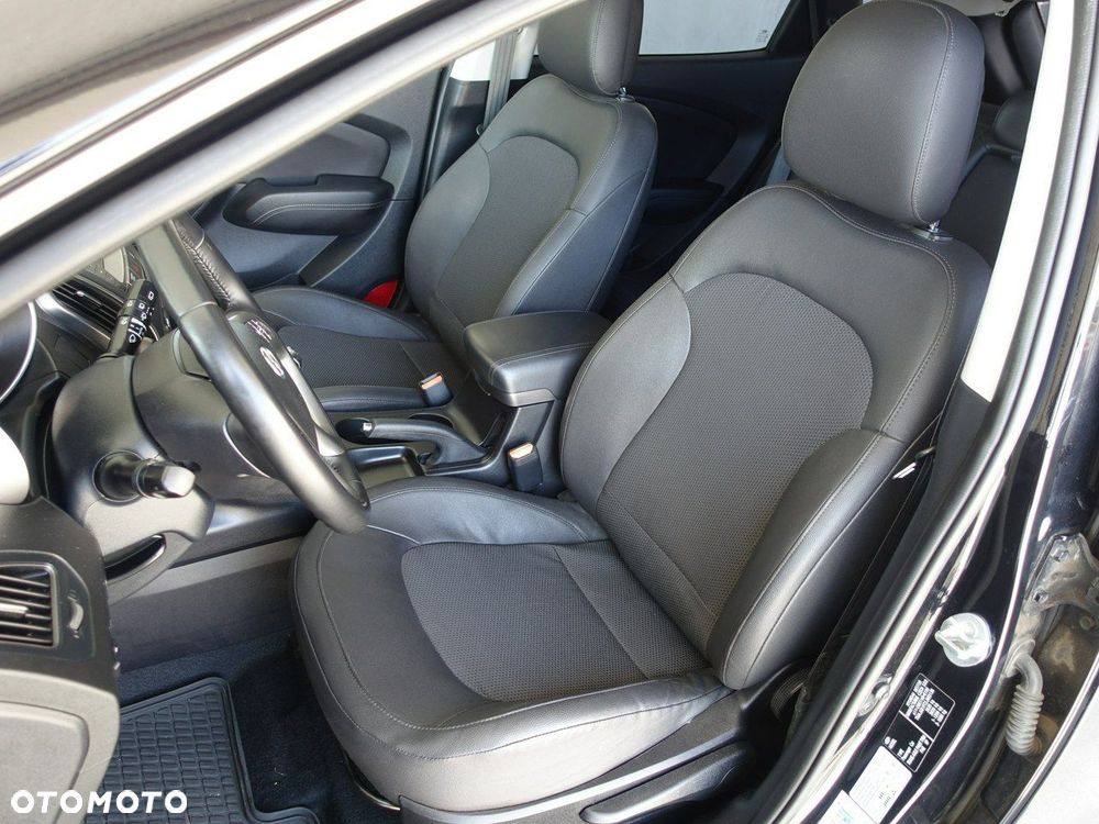 Hyundai ix35 - 13