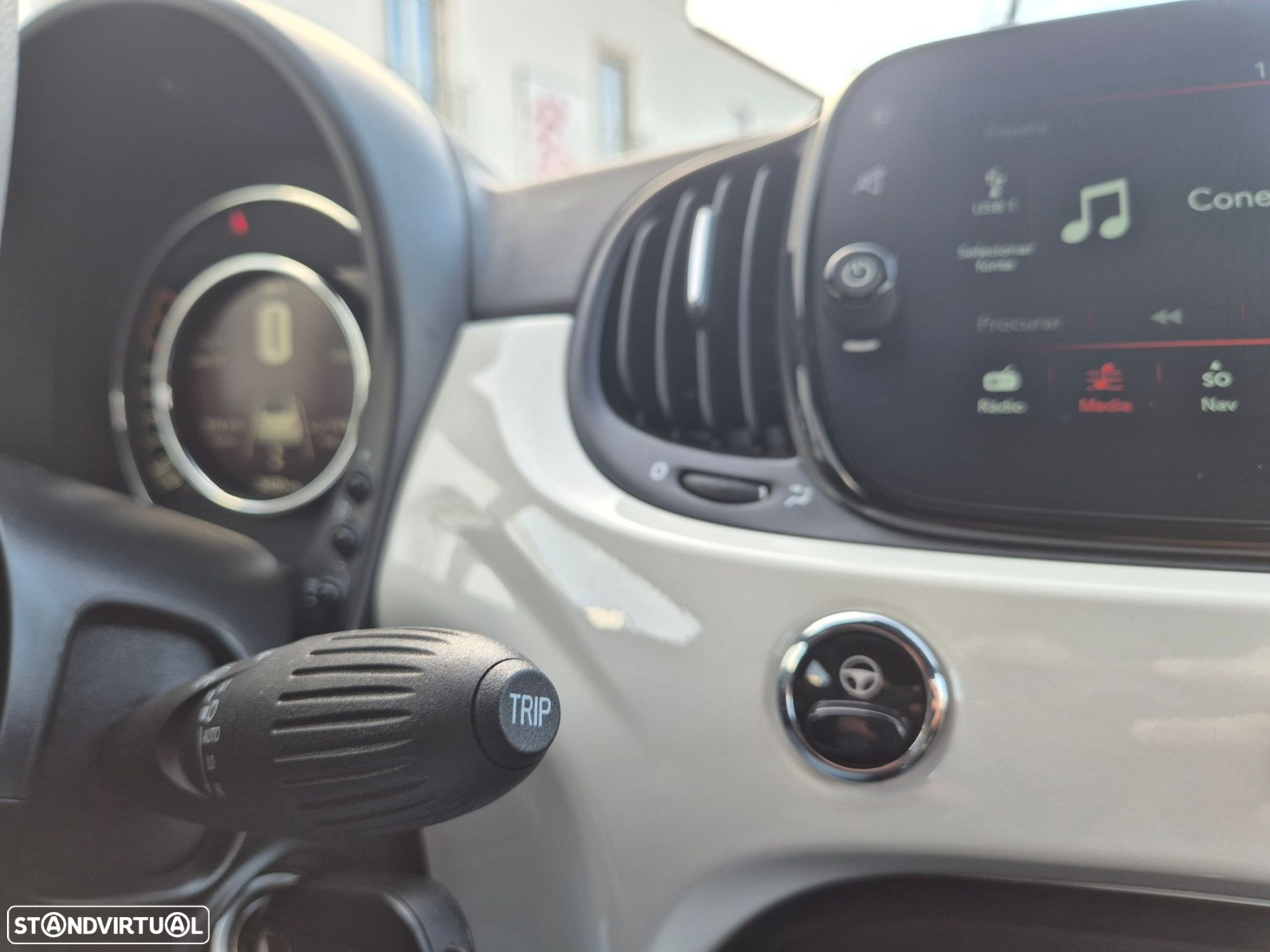 Fiat 500C 1.0 Hybrid - 22