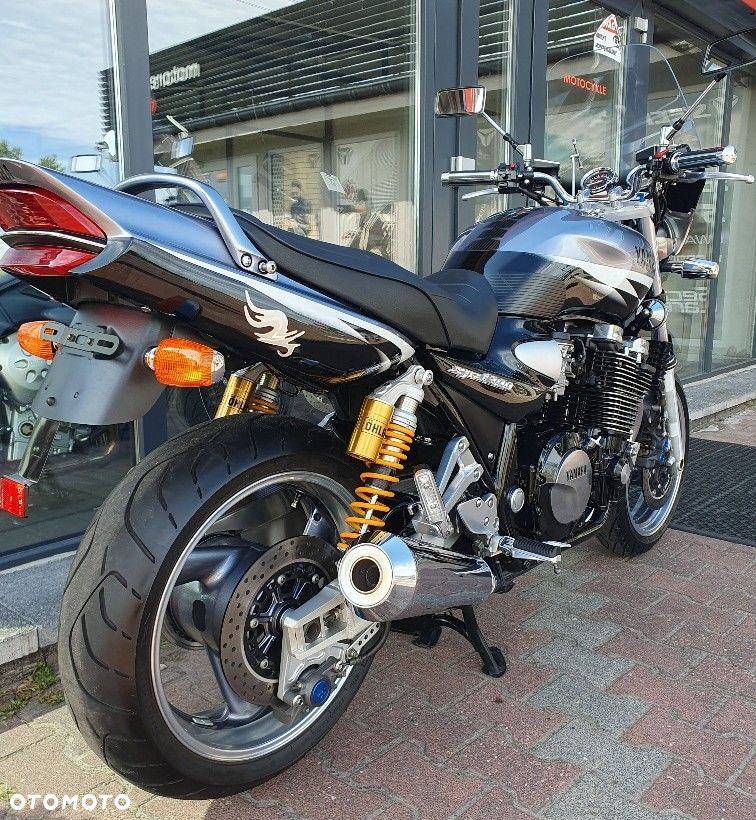 Yamaha XJR - 36