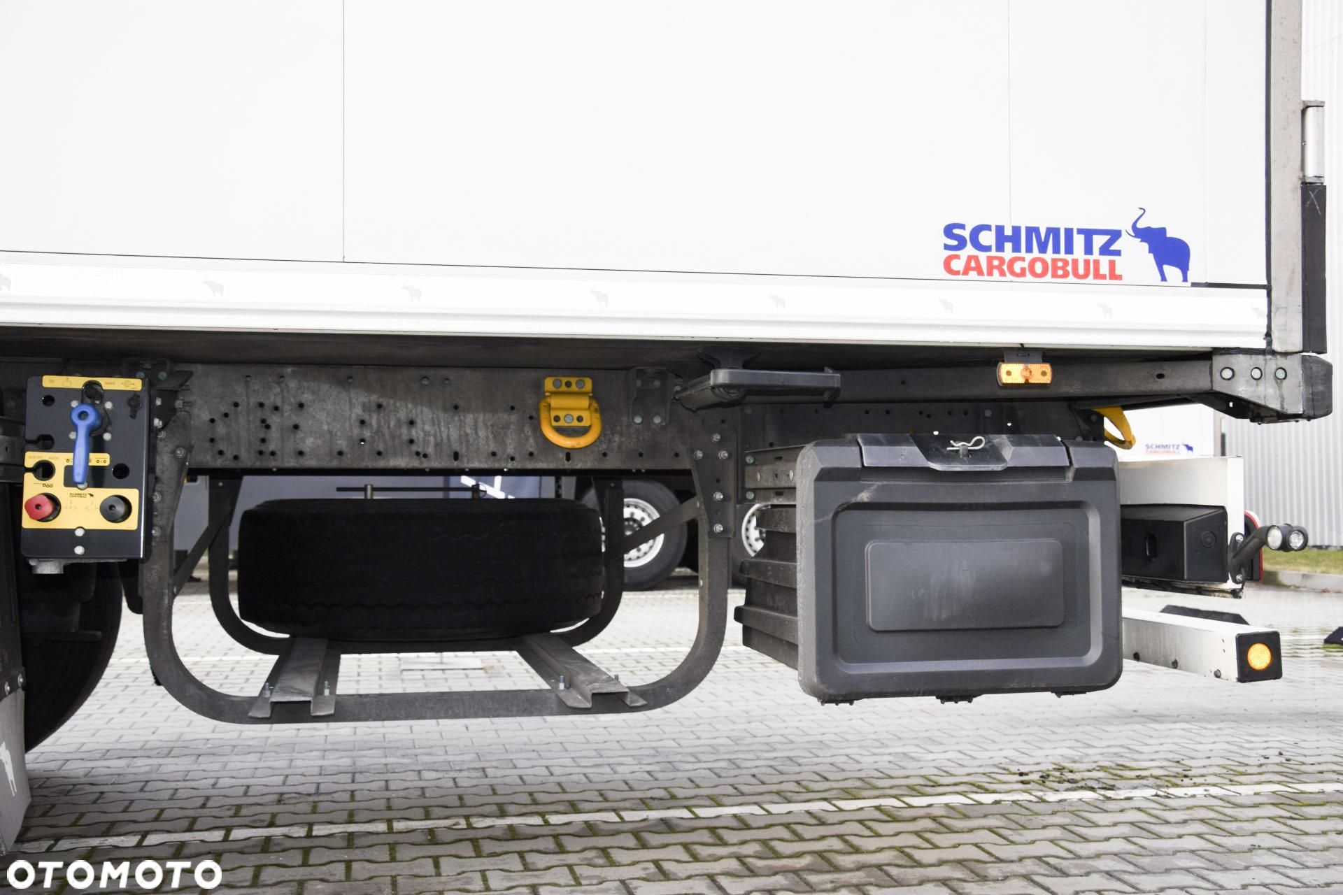 Schmitz Cargobull SKO FP 60 ThermoKing SLXi 300 - 11