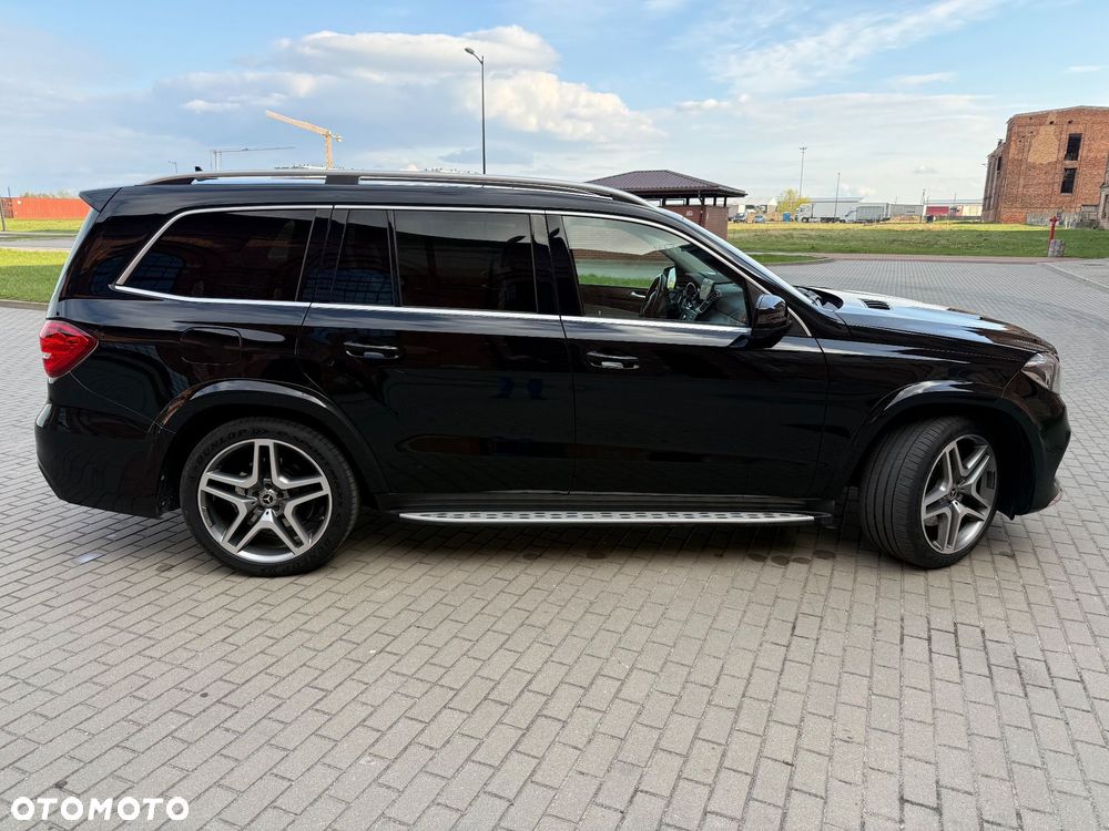 Mercedes-Benz GLS - 9