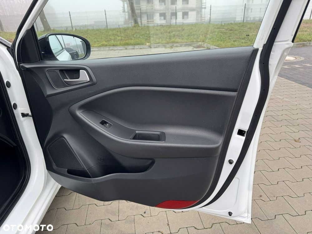 Hyundai i20 blue 1.2 YES!+ - 34