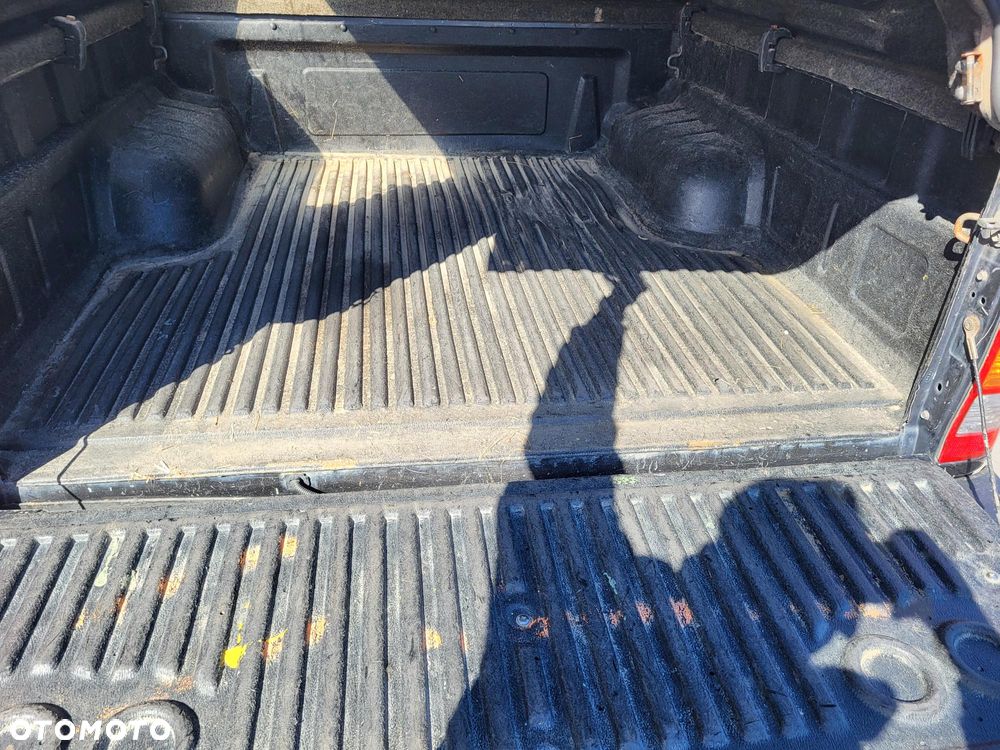 Toyota Hilux 3.0 D-4D Invincible - 18