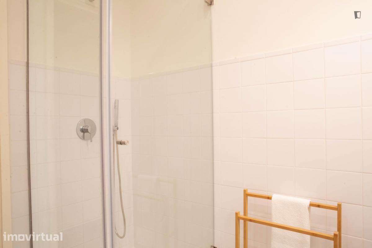 Quarto - localizado em Cedofeita Porto - Grande imagem: 4/28