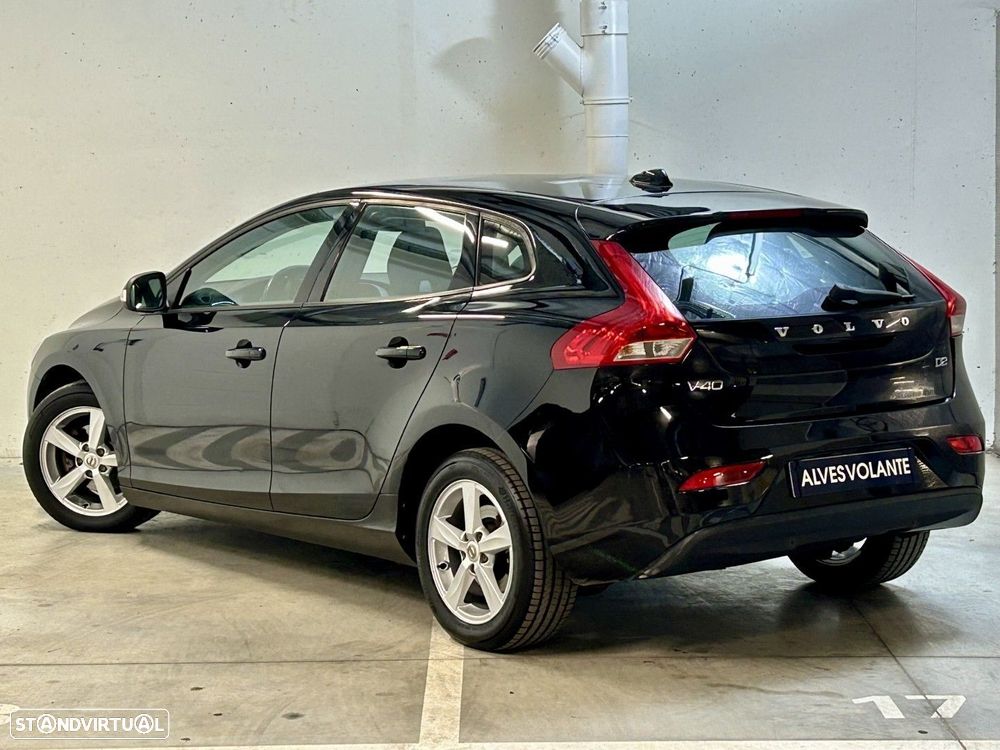 Volvo V40 2.0 D2 Momentum - 39