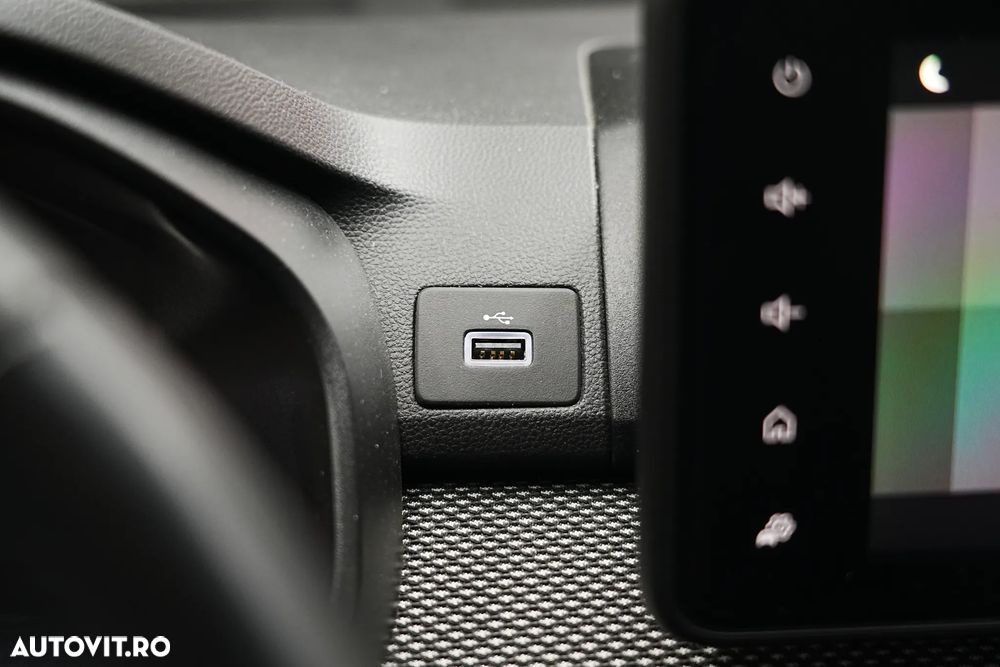 Dacia Logan TCe 90 MT6 Comfort - 23