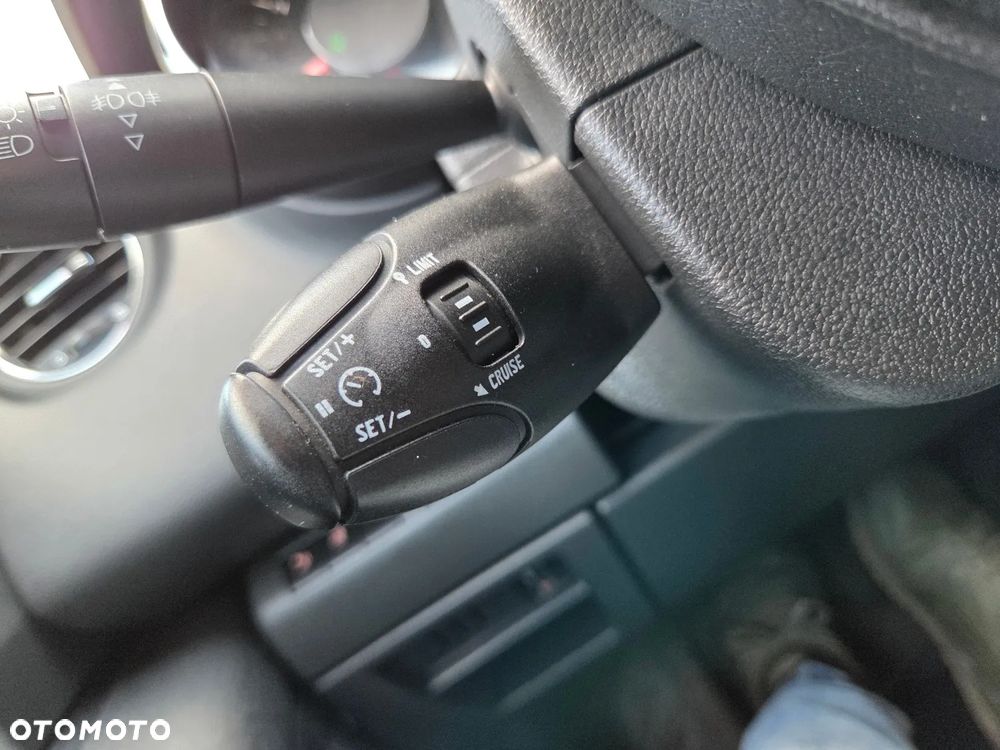 Peugeot 5008 HDI 115 Active - 25