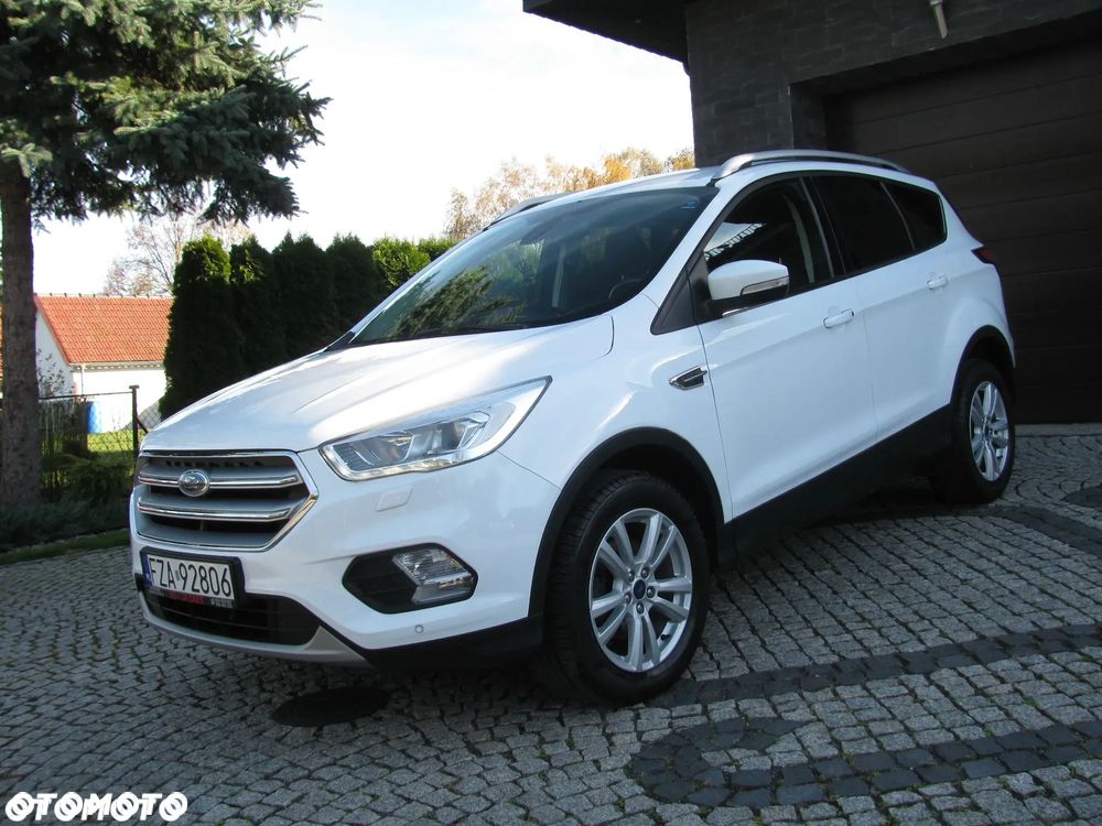 Ford Kuga 1.5 EcoBoost 2x4 Trend - 3