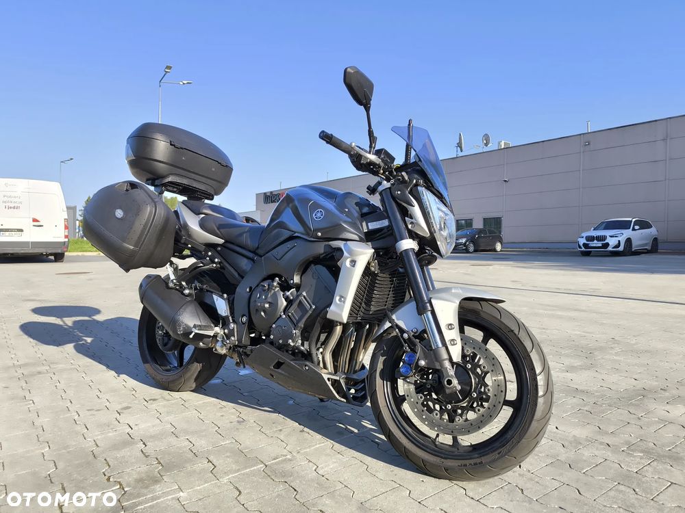 Yamaha FZ - 2