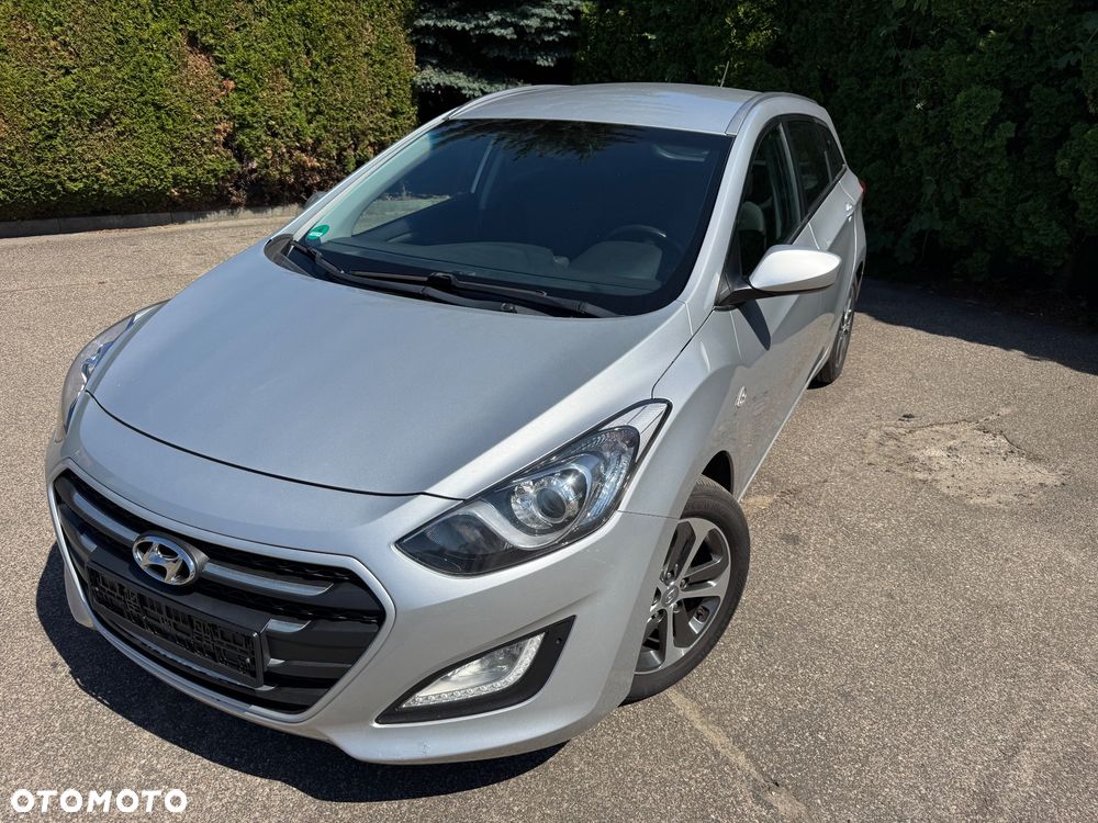 Hyundai i30 blue 1.4 YES Gold - 3