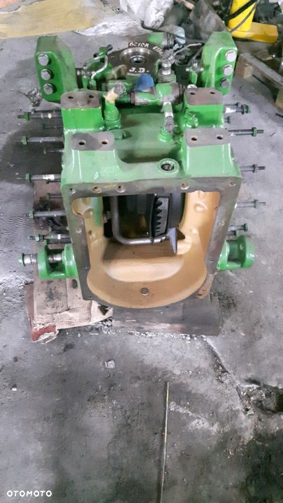 MOST R338101 R320886 John Deere 6210R 177KW 2013r - 2