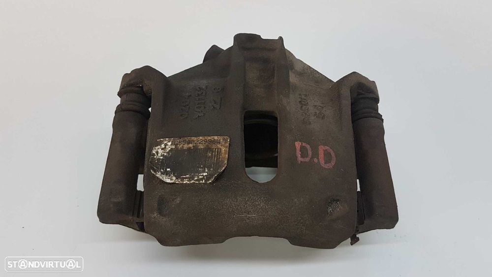 PINÇA DE TRAVÃO FRENTE DIREITA PEUGEOT 208 1.4 HDI FAP - 1