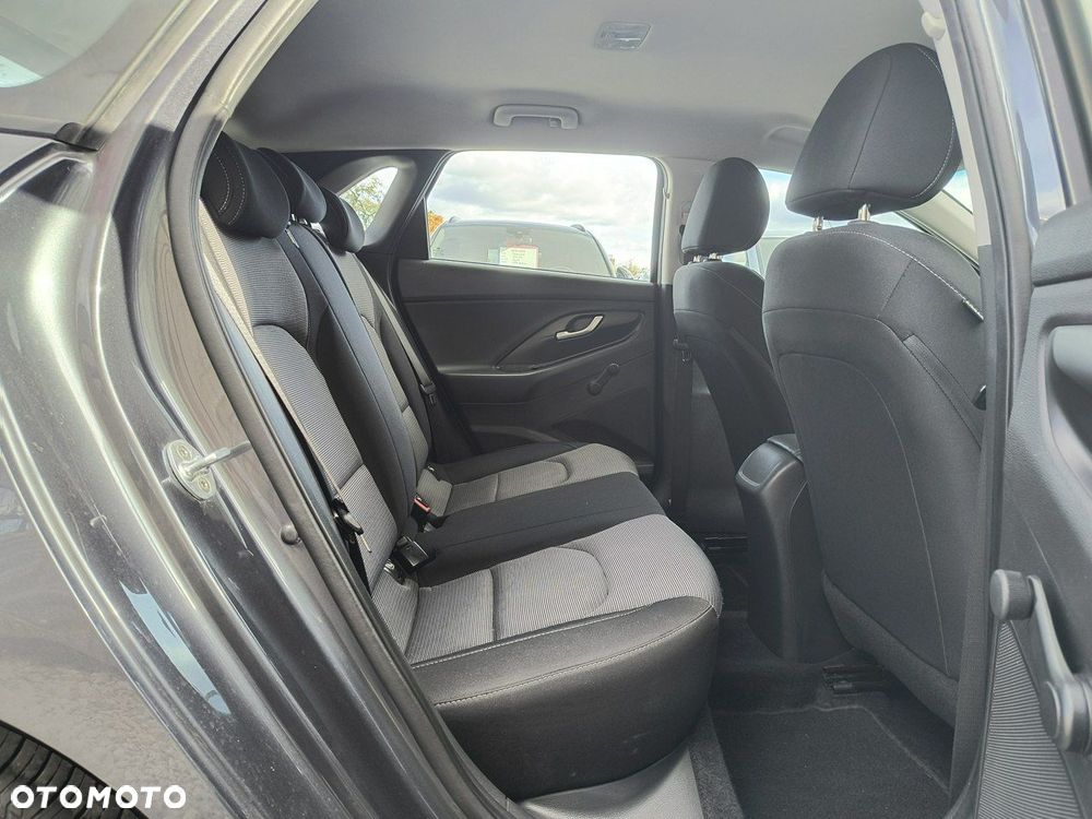 Hyundai i30 1.4 Comfort - 13